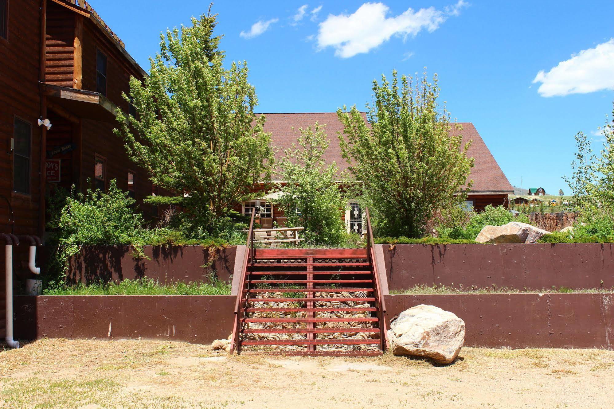 Old Corral Hotel Centennial المظهر الخارجي الصورة